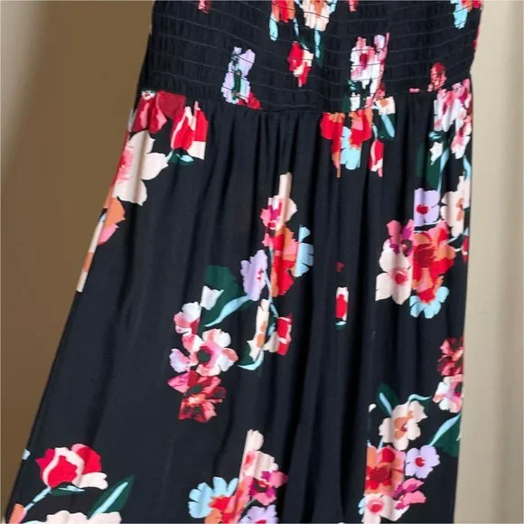 NWT Lulu's Pretty Petals Black Floral Print Culotte Jumpsuit - Picture 7 of 16